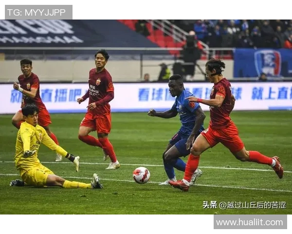 大理锐龙与上海申花激战正酣谁能在赛场上笑到最后 大理锐龙与上海申花激战正酣谁能在赛场上笑到最后