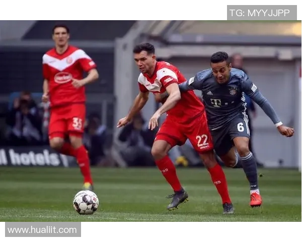 雷根斯堡对阵科隆精彩直播全程回顾与赛后分析